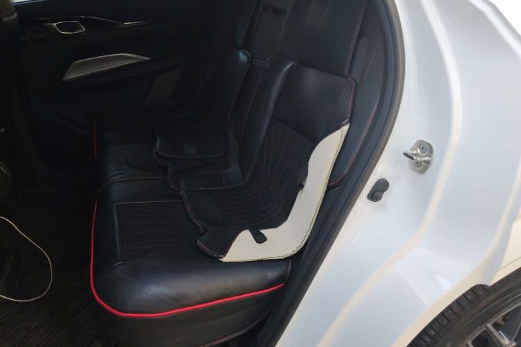 Used CHANGAN OSHAN Z6 2022 Blue Whale 1.5T DCT Luxury Model Left Rear Seat
