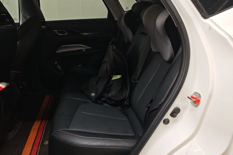 Used CHANGAN OSHAN Z6 2022 Blue Whale 1.5T DCT Smart Edition Urban Version Left Rear Seat
