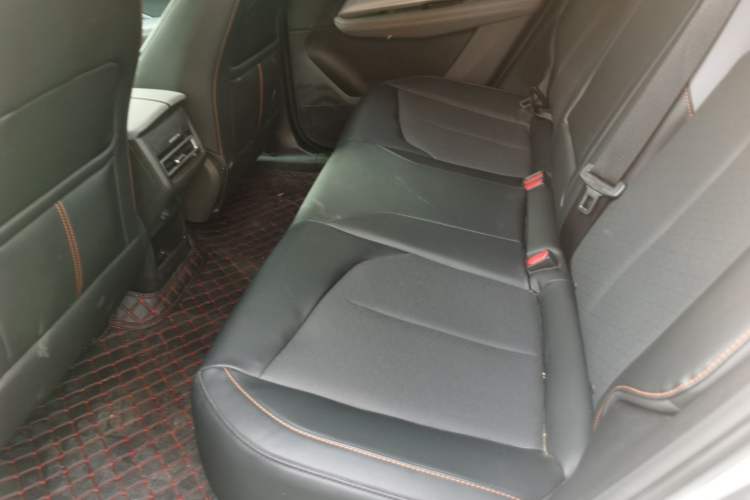Used CHANGAN OSHAN Z6 2022 Blue Whale 1.5T DCT Smart Edition Urban Version Left Rear Seat