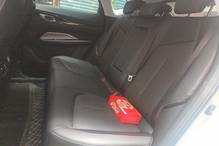 Used CHANGAN OSHAN Z6 2022 Blue Whale 1.5T DCT Smart Navigation Model Left Rear Seat