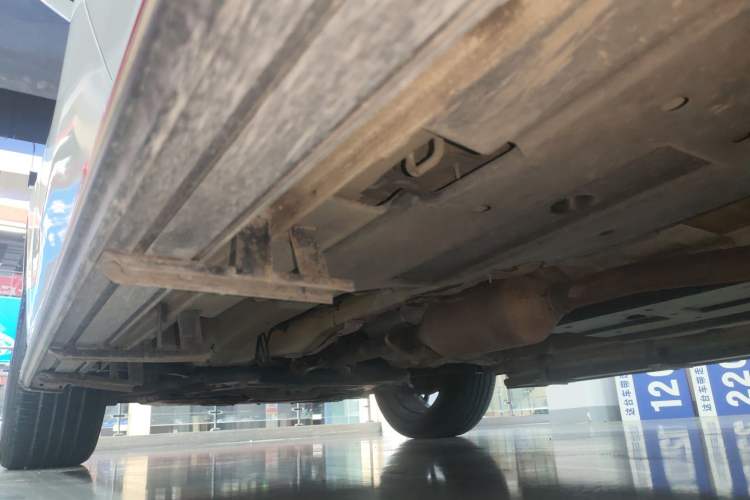 Used CHANGAN OSHAN Z6 2022 Blue Whale 1.5T DCT Smart Edition Left Side Sill