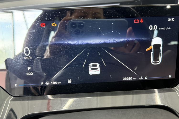 Used CHANGAN OSHAN Z6 2022 Blue Whale 1.5T DCT Smart Edition Urban Version Odometer Close Up