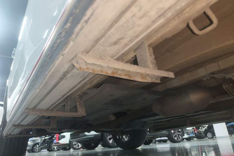 Used CHANGAN OSHAN Z6 2022 Blue Whale 1.5T DCT Smart Edition Right Side Sill