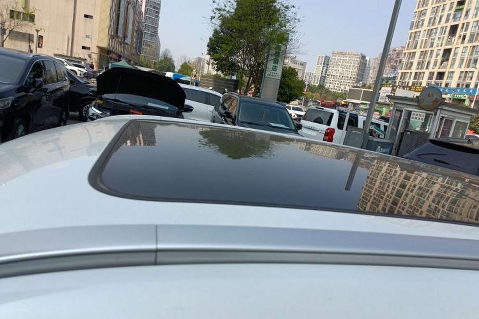 Used CHANGAN OSHAN Z6 2022 Blue Whale 1.5T DCT Smart Edition Roof