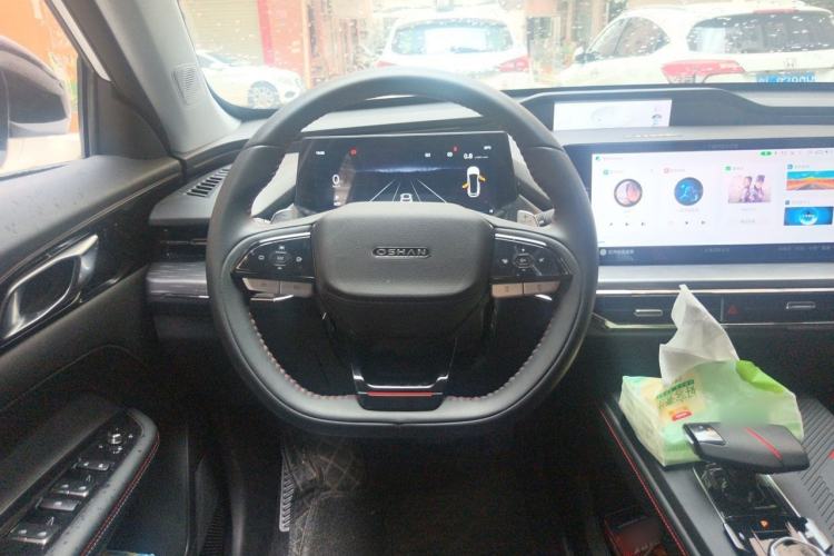 Used CHANGAN OSHAN Z6 2022 Blue Whale 1.5T DCT Smart Navigation Model Steering Wheel