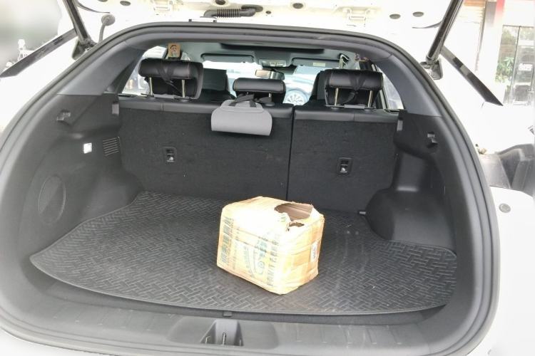Used CHANGAN OSHAN Z6 2022 Blue Whale 1.5T DCT Luxury Model Trunk