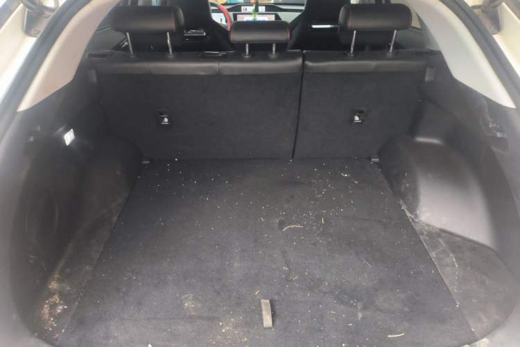 Used CHANGAN OSHAN Z6 2022 Blue Whale 1.5T DCT Smart Edition Trunk