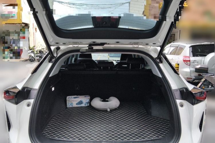 Used CHANGAN OSHAN Z6 2022 Blue Whale 1.5T DCT Smart Edition Trunk