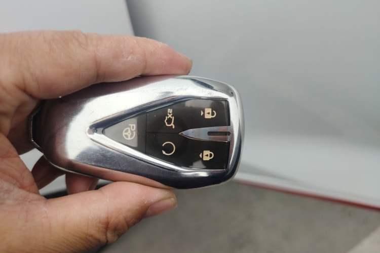 Used CHANGAN OSHAN Z6 2022 Blue Whale 1.5T DCT Smart Navigation Model Vehicle Key