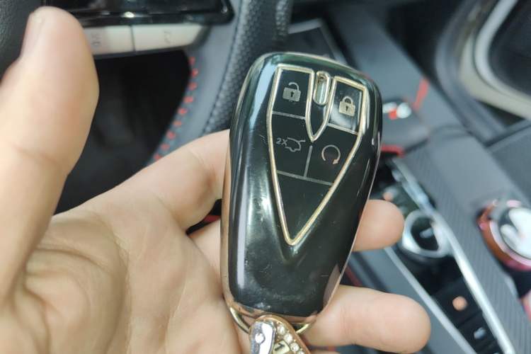 Used CHANGAN OSHAN Z6 2022 Blue Whale 1.5T DCT Luxury Model Vehicle Key