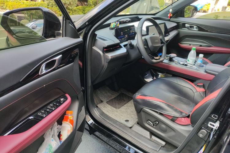 Used CHANGAN OSHAN Z6 2023 Blue Whale 1.5T DCT Smart Luxury Model Driver Seat