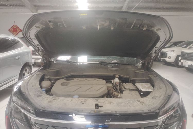 Used CHANGAN OSHAN Z6 2023 Blue Whale 1.5T DCT Smart Luxury Model Engine Bay
