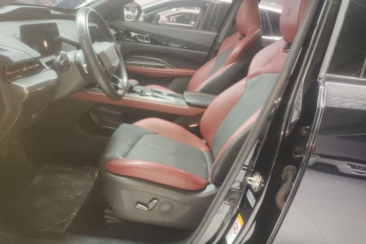 Used CHANGAN OSHAN Z6 2023 Blue Whale 1.5T DCT Smart Luxury Model Left Front Seat
