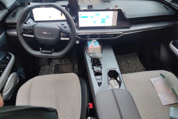 Used CHANGAN OSHAN Z6 2023 Blue Whale 1.5T DCT Smart Edition Center Console