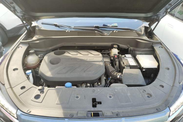 Used CHANGAN OSHAN Z6 2023 Blue Whale 1.5T DCT Smart-Led City Edition Engine Bay