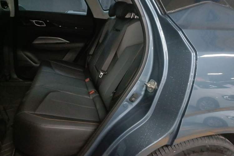 Used CHANGAN OSHAN Z6 2023 Blue Whale 1.5T DCT Smart-Led City Edition Left Rear Seat