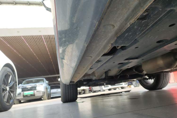 Used CHANGAN OSHAN Z6 2023 Blue Whale 1.5T DCT Smart-Led City Edition Left Side Sill