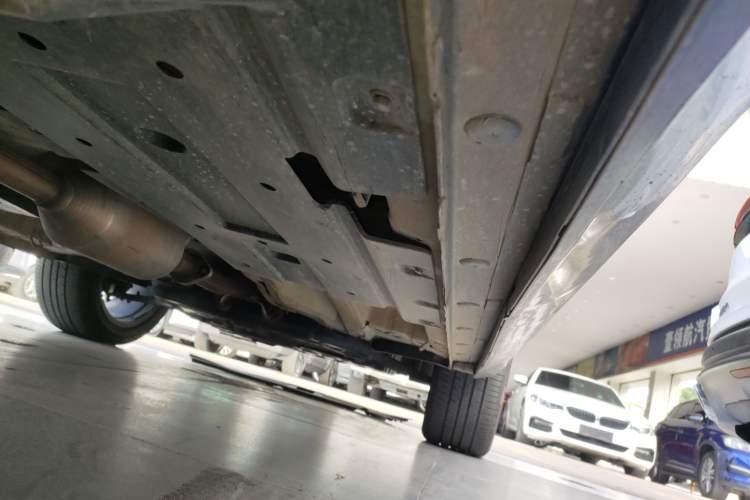 Used CHANGAN OSHAN Z6 2023 Blue Whale 1.5T DCT Smart-Led City Edition Right Side Sill