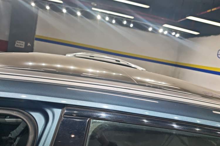 Used CHANGAN OSHAN Z6 2023 Blue Whale 1.5T DCT Smart-Led City Edition Roof