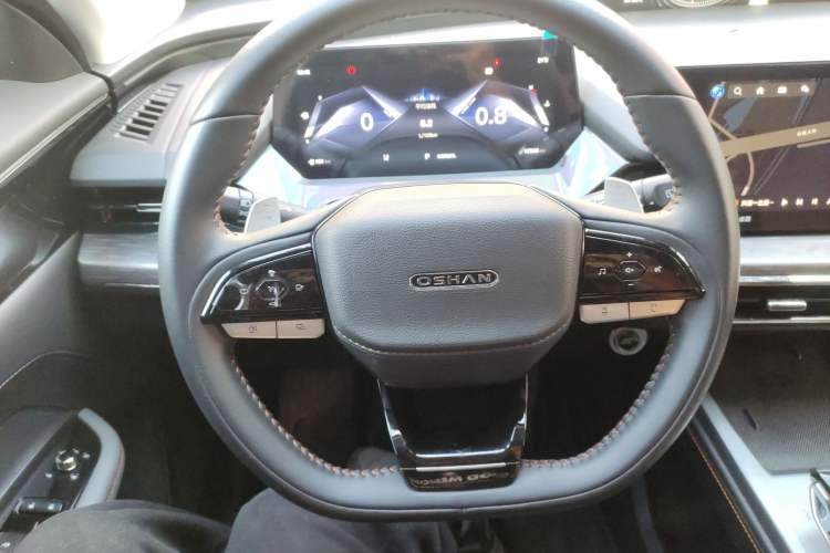 Used CHANGAN OSHAN Z6 2023 Blue Whale 1.5T DCT Smart-Led City Edition Steering Wheel