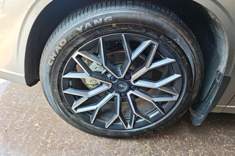 Used CHANGAN OSHAN Z6 2023 Blue Whale 1.5T DCT Smart Edition Exterior 7