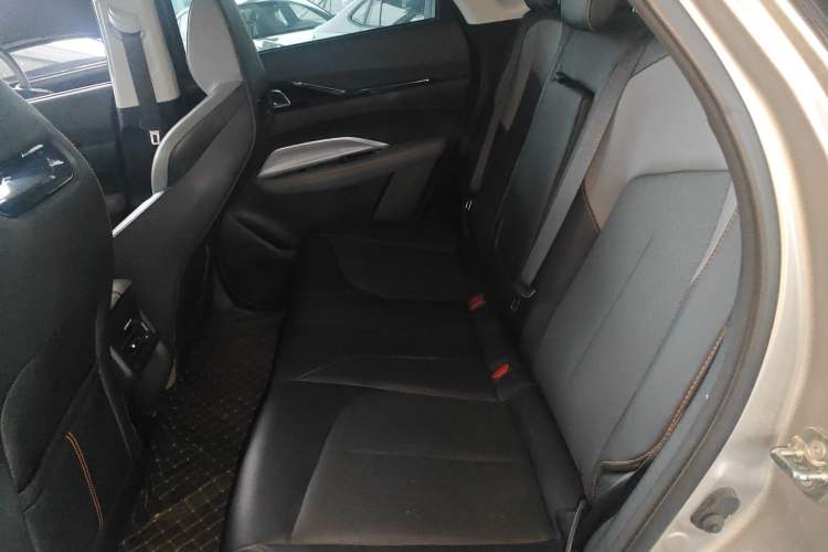 Used CHANGAN OSHAN Z6 2023 Blue Whale 1.5T DCT Smart Edition Left Rear Seat