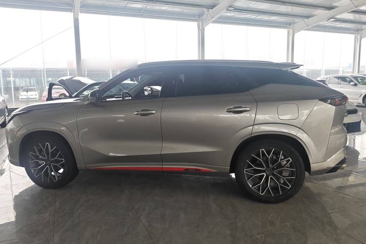 Used CHANGAN OSHAN Z6 2023 Blue Whale 1.5T DCT Smart Edition Left Side