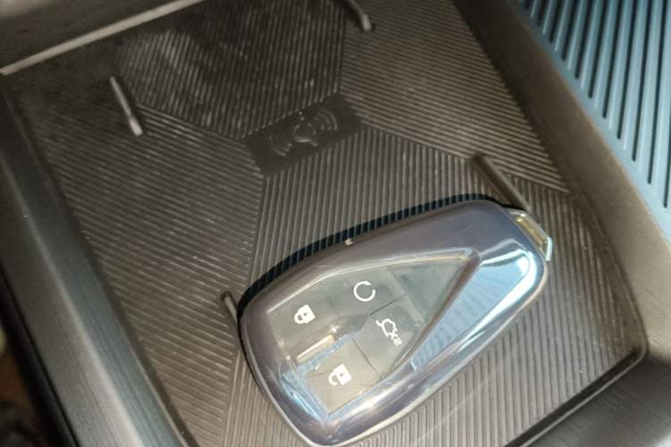 Used CHANGAN OSHAN Z6 2023 Blue Whale 2.0T Automatic Zhiyuan Model Vehicle Key