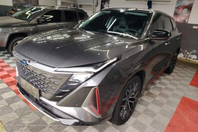Used CHANGAN OSHAN Z6 2023 Blue Whale 1.5T DCT Luxury Model