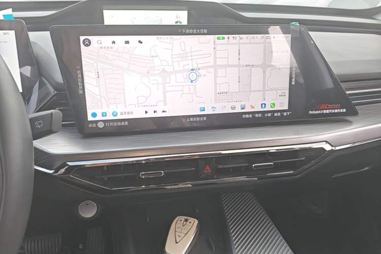 Used CHANGAN OSHAN Z6 2023 Blue Whale 1.5T DCT Smart Navigation Model Audio And AC Panel