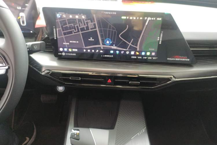 Used CHANGAN OSHAN Z6 2023 Blue Whale 1.5T DCT Smart-Led City Edition Audio And AC Panel