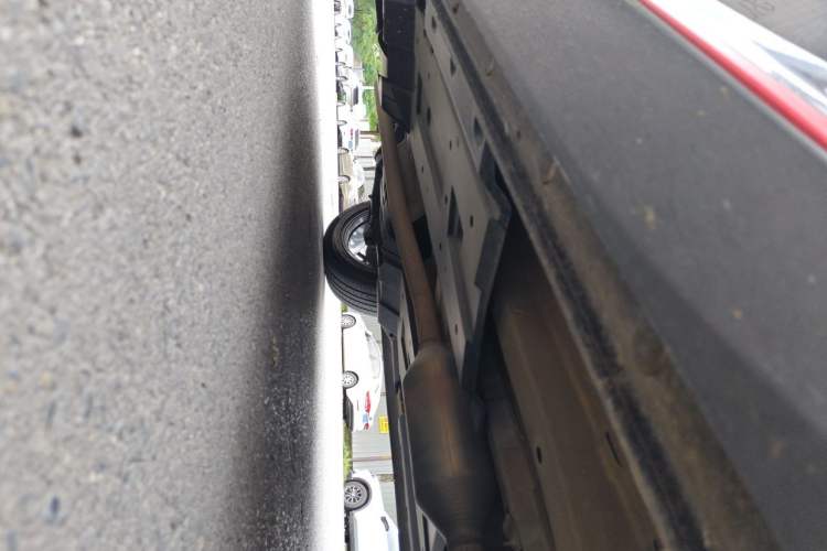 Used CHANGAN OSHAN Z6 2023 Blue Whale 1.5T DCT Smart-Led City Edition Chassis Front Right