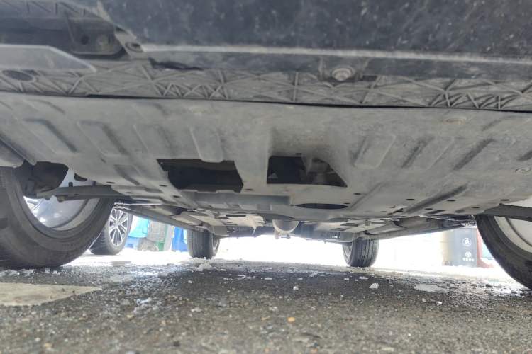Used CHANGAN OSHAN Z6 2023 Blue Whale 1.5T DCT Smart-Led City Edition Chassis Front