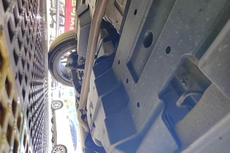 Used CHANGAN OSHAN Z6 2023 Blue Whale 1.5T DCT Smart Edition Chassis Rear Left