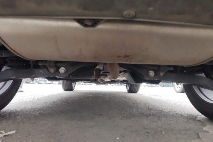 Used CHANGAN OSHAN Z6 2023 Blue Whale 1.5T DCT Smart Luxury Model Chassis Rear