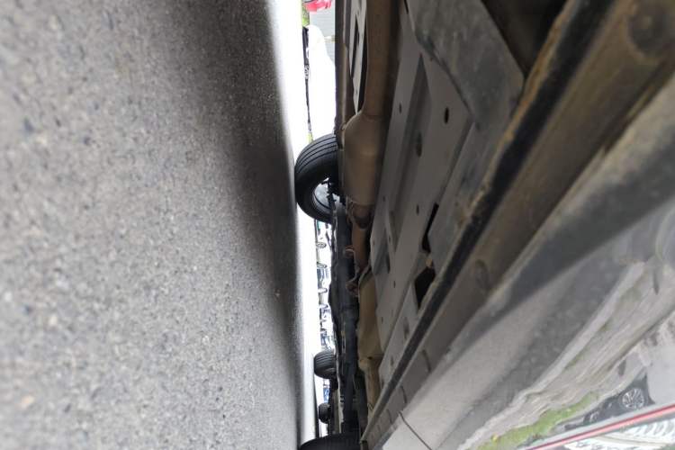 Used CHANGAN OSHAN Z6 2023 Blue Whale 1.5T DCT Smart-Led City Edition Chassis Rear Right