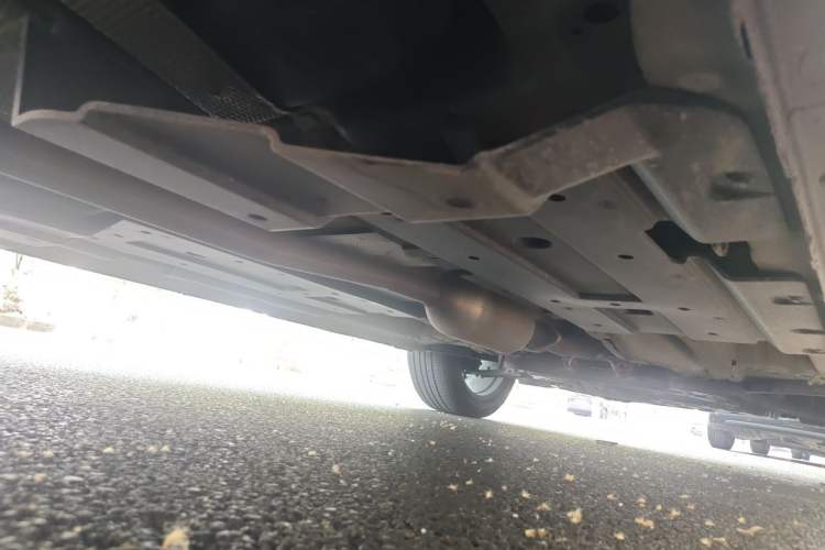 Used CHANGAN OSHAN Z6 2023 Blue Whale 1.5T DCT Smart Edition Chassis Rear Right