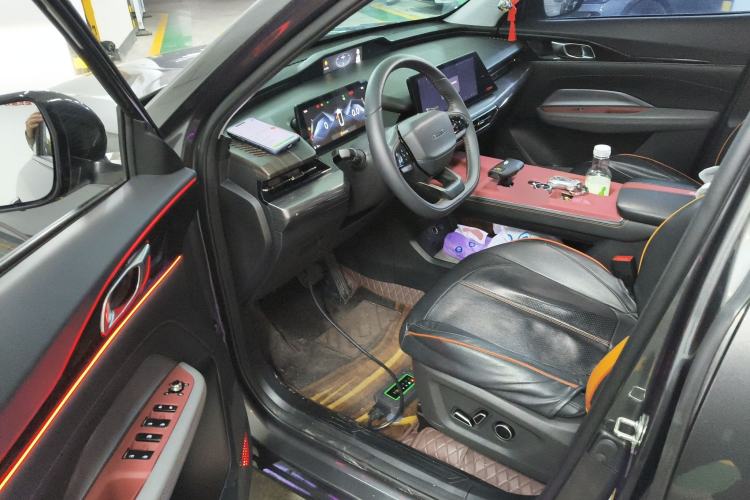 Used CHANGAN OSHAN Z6 2023 Blue Whale 1.5T DCT Smart Edition Driver Seat