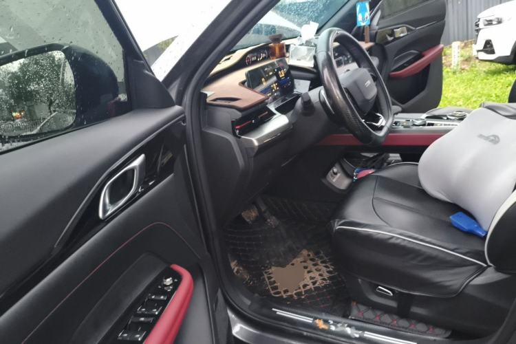 Used CHANGAN OSHAN Z6 2023 Blue Whale 1.5T DCT Smart Luxury Model Driver Seat