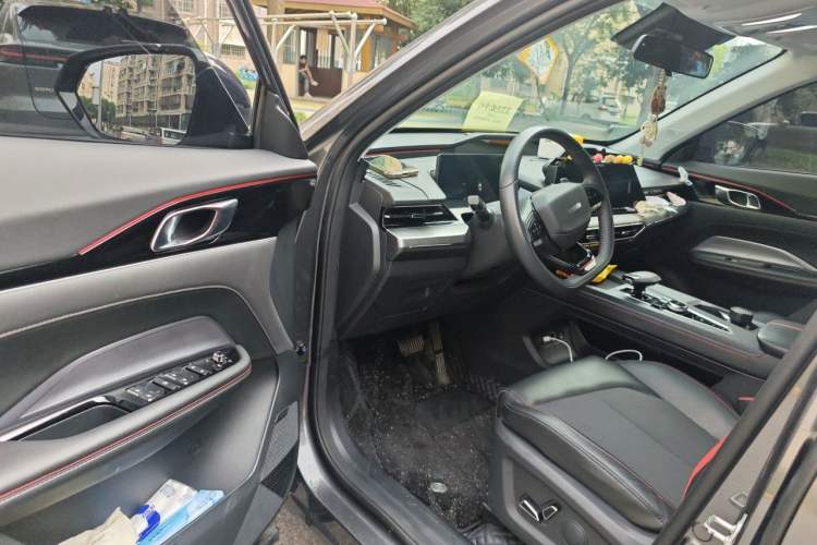Used CHANGAN OSHAN Z6 2023 Blue Whale 1.5T DCT Luxury Model Driver Seat