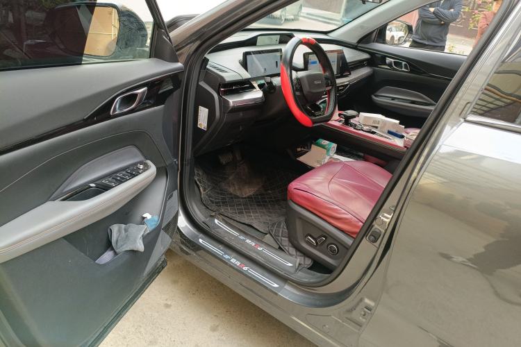 Used CHANGAN OSHAN Z6 2023 Blue Whale 1.5T DCT Smart Edition Driver Seat