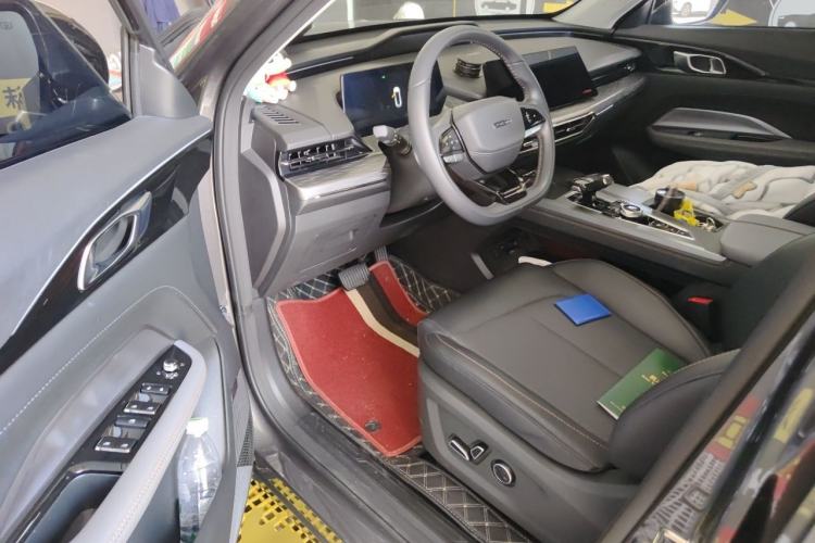 Used CHANGAN OSHAN Z6 2023 Blue Whale 1.5T DCT Smart Edition Driver Seat