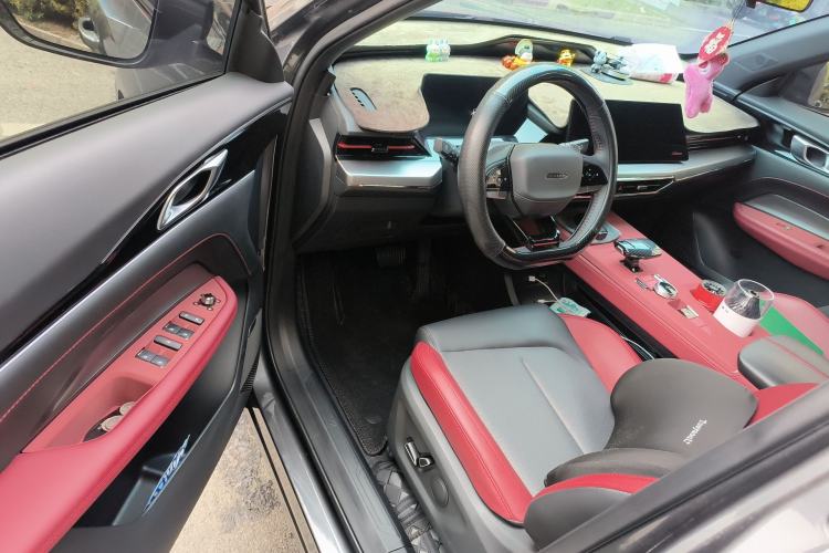 Used CHANGAN OSHAN Z6 2023 Blue Whale 1.5T DCT Smart Luxury Model Driver Seat