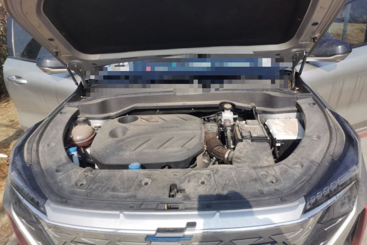 Used CHANGAN OSHAN Z6 2023 Blue Whale 1.5T DCT Luxury Model Engine Bay