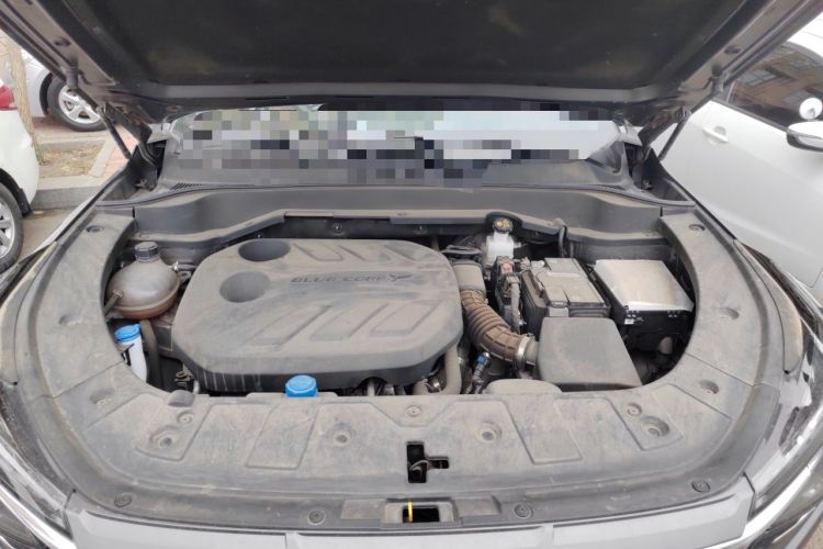Used CHANGAN OSHAN Z6 2023 Blue Whale 1.5T DCT Smart Luxury Model Engine Bay