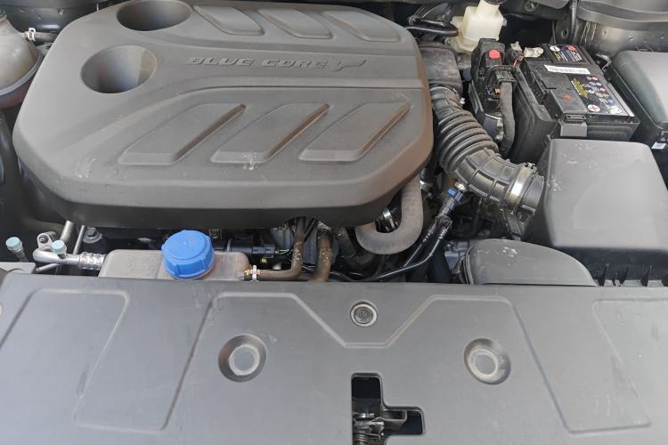 Used CHANGAN OSHAN Z6 2023 Blue Whale 1.5T DCT Smart Luxury Model Engine Bay