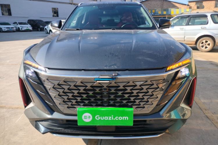 Used CHANGAN OSHAN Z6 2023 Blue Whale 2.0T Automatic Smart Drive Model Exterior 1