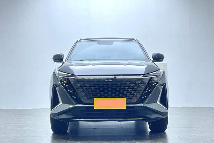 Used CHANGAN OSHAN Z6 2023 Blue Whale 1.5T DCT Smart Luxury Model Exterior 1