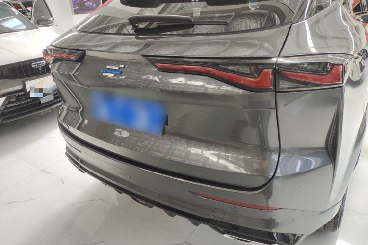 Used CHANGAN OSHAN Z6 2023 Blue Whale 1.5T DCT Luxury Model Exterior 4