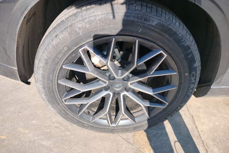 Used CHANGAN OSHAN Z6 2023 Blue Whale 2.0T Automatic Smart Drive Model Exterior 8